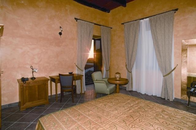 Hotel Palazzo Marzano Briatico Chambre photo